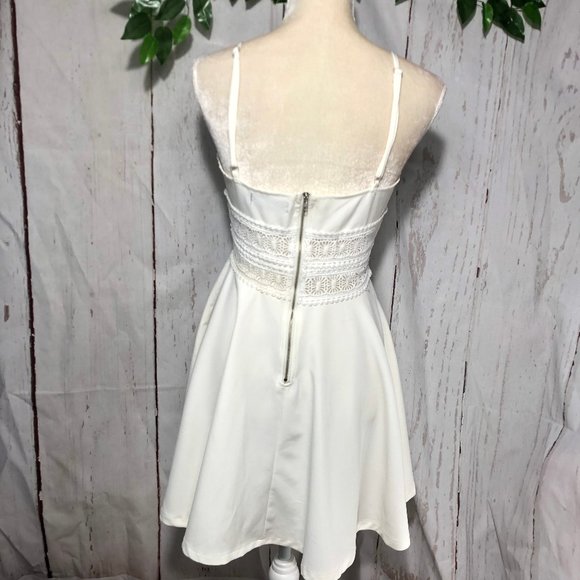 CHOIES WAIST LACE OFF WHITE SLEEVELES MINI DRESS SIZE M - Picture 4 of 8